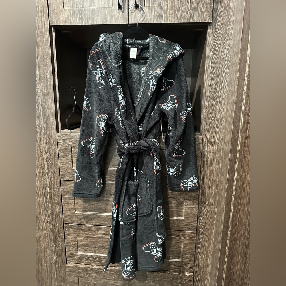 Kids Black Hooded Robe with Fun Print Gamer